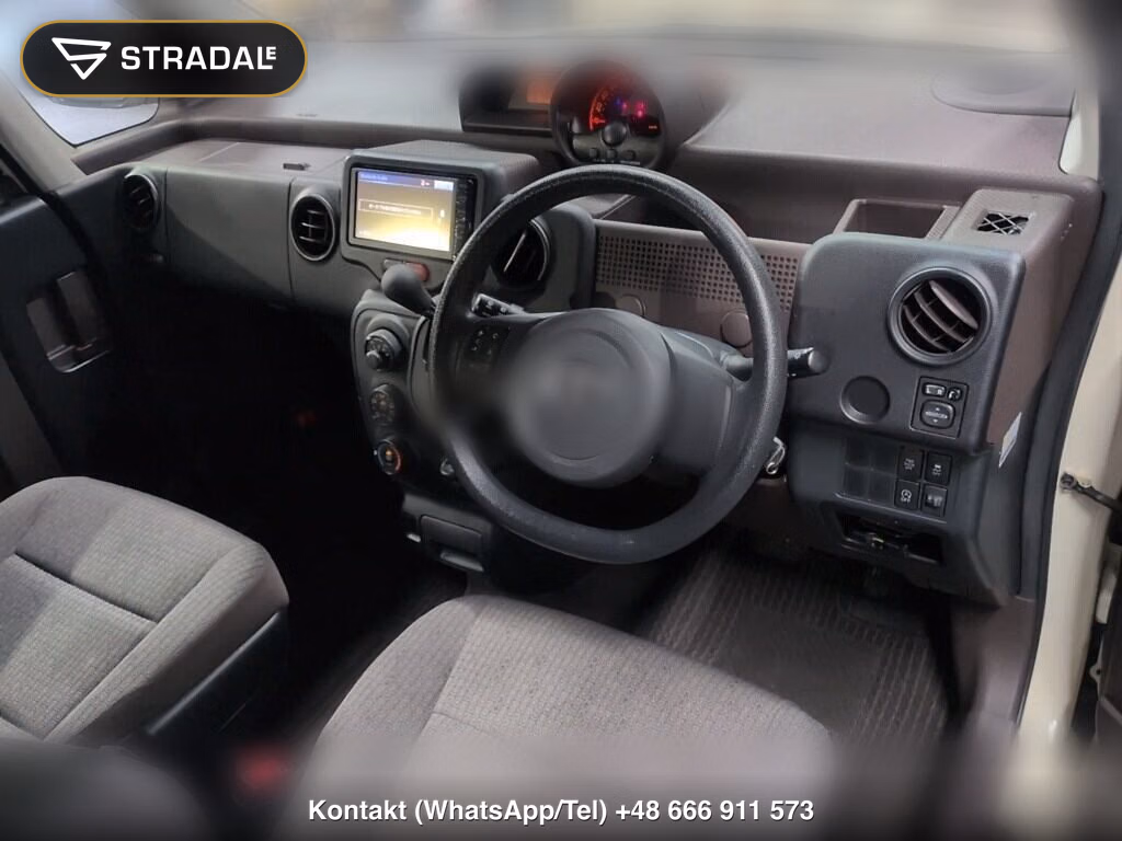 TOYOTA PORTE 4D X, miniaturka 4