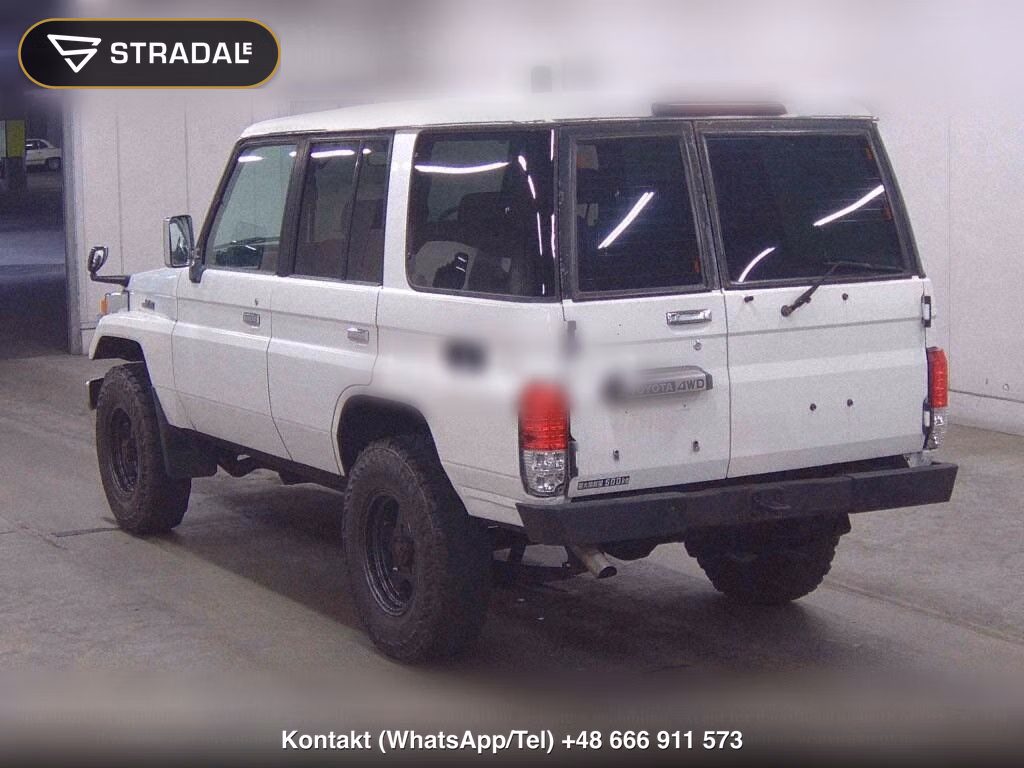 TOYOTA LAND CRUISER 70 5D 4WD LX, miniaturka 3