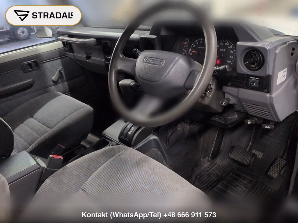 TOYOTA LAND CRUISER 70 5D 4WD LX, miniaturka 4