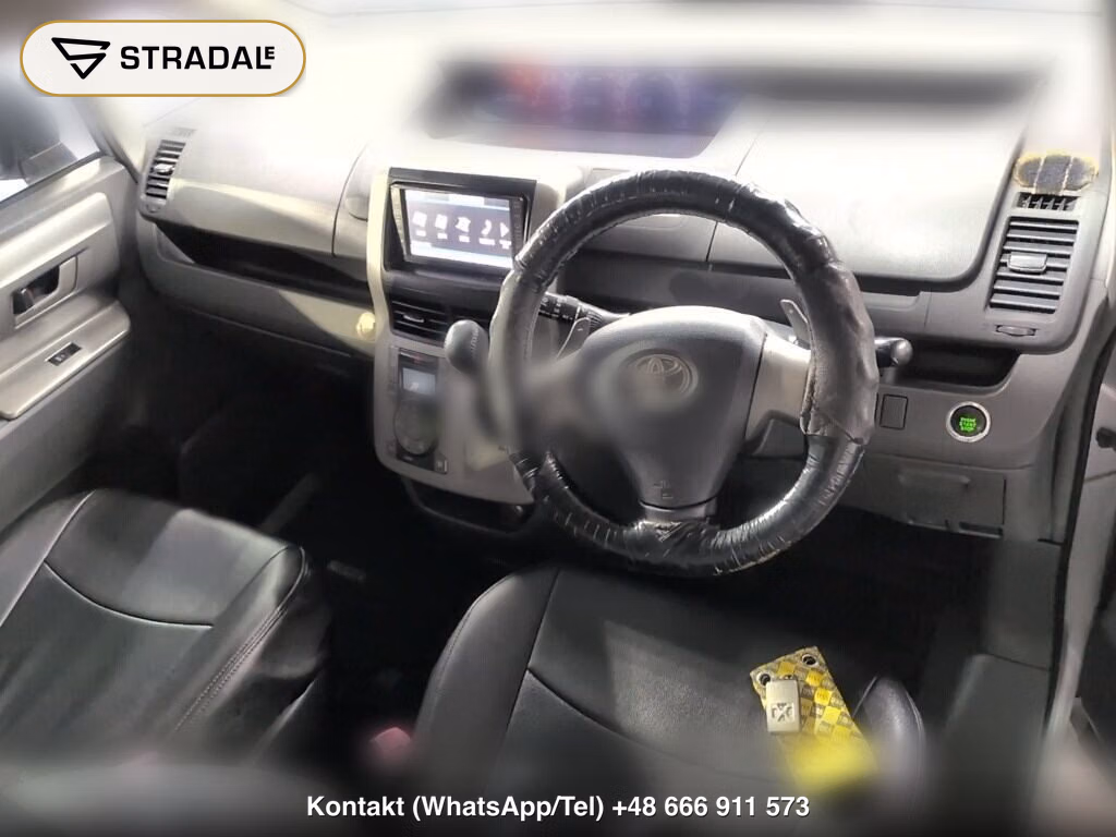 TOYOTA VOXY ZS, miniaturka 4