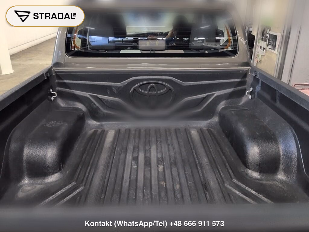 TOYOTA HILUX 4D 4WD Z, miniaturka 7