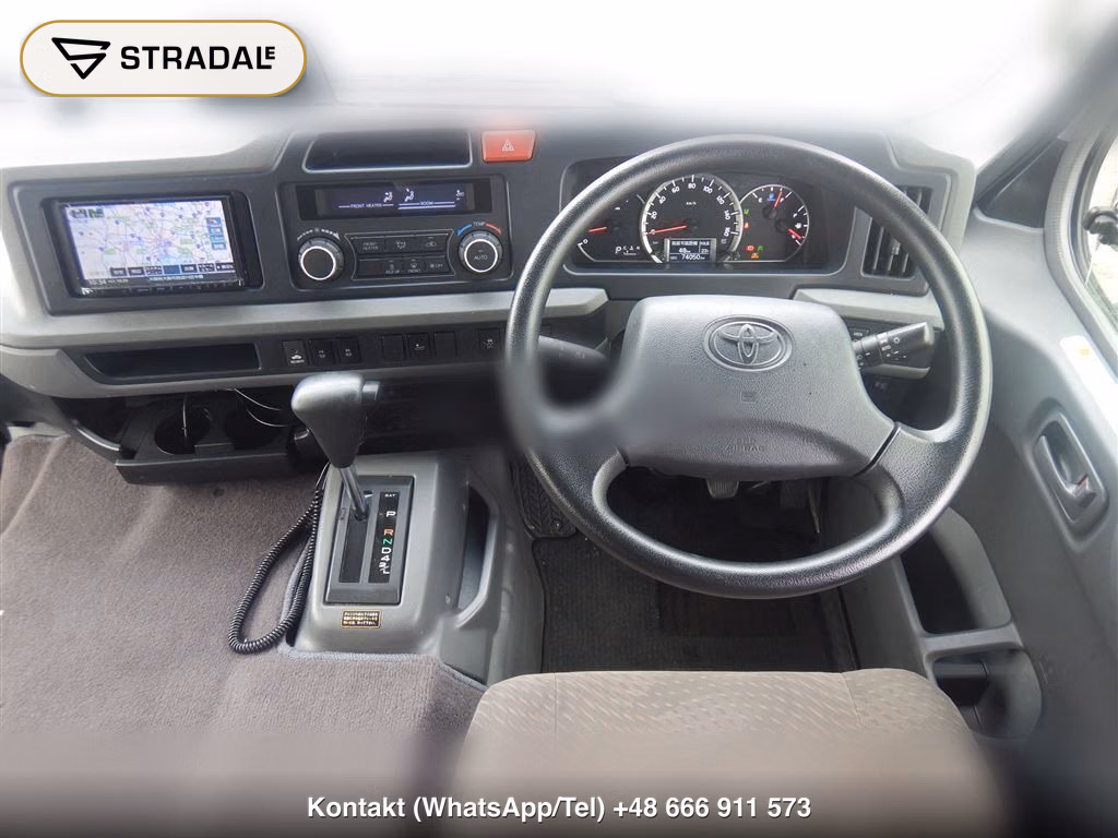 TOYOTA COASTER 2D GX, miniaturka 3
