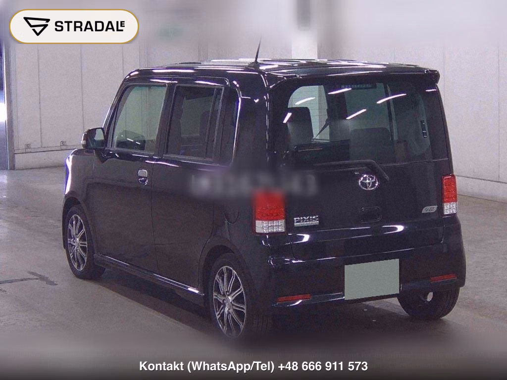 TOYOTA PIXIS SPACE CUSTOM X, miniaturka 3