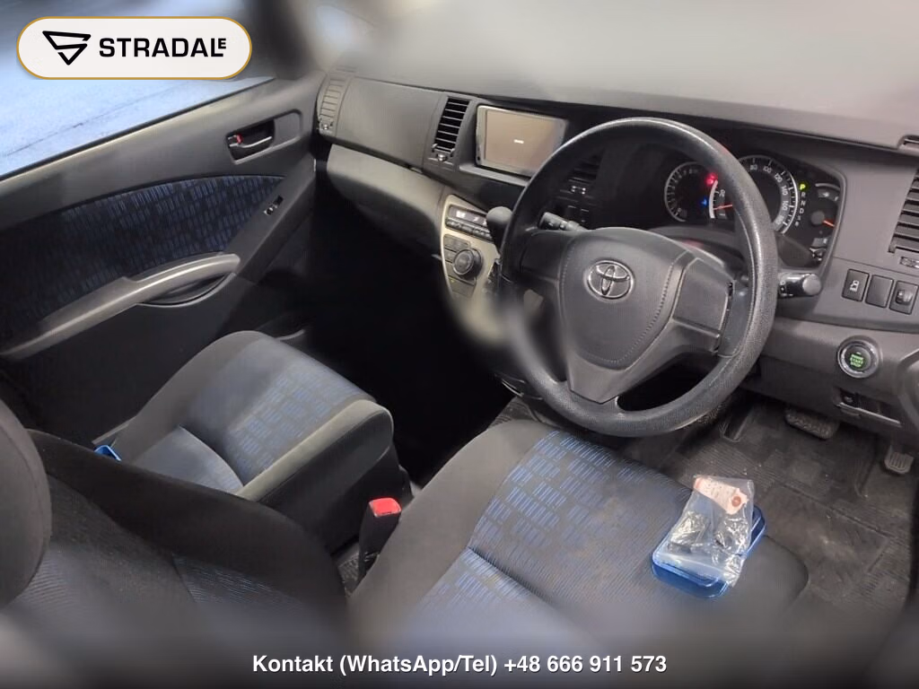TOYOTA ISIS PLATANA, miniaturka 4