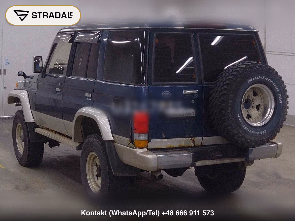 TOYOTA LAND CRUISER 70 5D 4WD, miniaturka 3