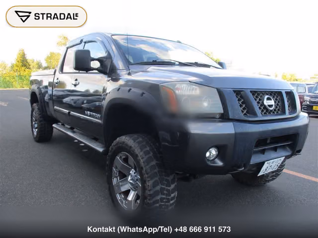 AMERICA NISSAN TITAN 4D 4WD CREW CAB LE 2013, samochód z aukcji Japonii
