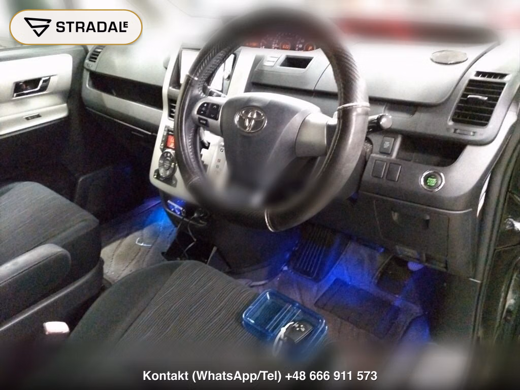 TOYOTA VOXY 4WD ZS KIRAMEKI, miniaturka 4