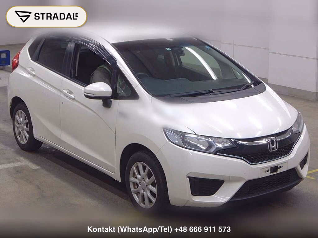 HONDA FIT HYBRID 4WD F PACKAGE 2016, aukcja z Japonii, zdjęcie 1