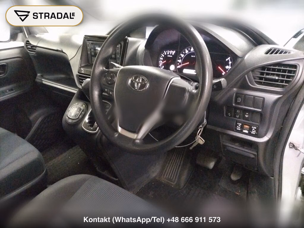 TOYOTA NOAH 4WD X, miniaturka 4