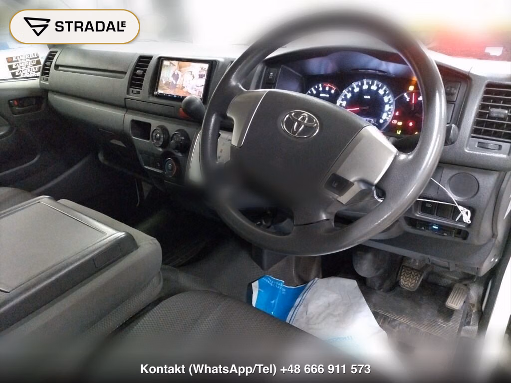 TOYOTA HIACE VAN 4D 4WD DX, miniaturka 4