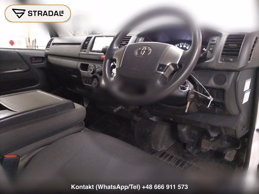 TOYOTA HIACE VAN 5D 4WD DX, miniaturka 4
