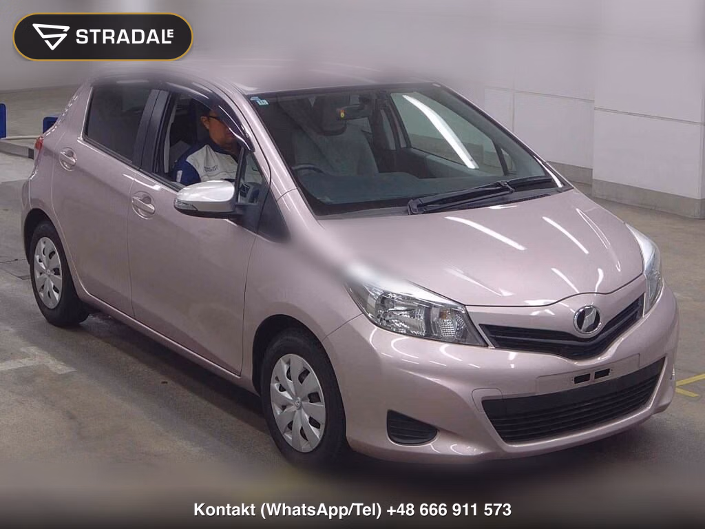 TOYOTA VITZ 5D F 2011, aukcja z Japonii, zdjęcie 1