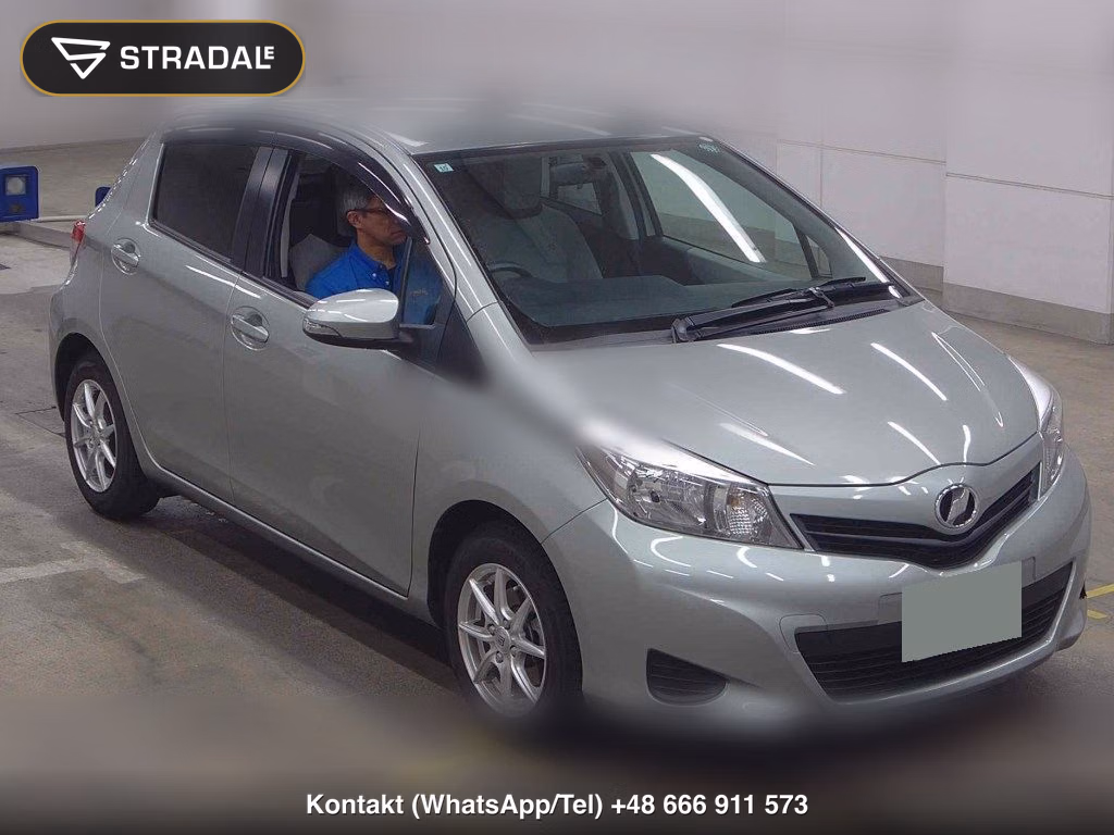 TOYOTA VITZ 5D F 2011, aukcja z Japonii, zdjęcie 1