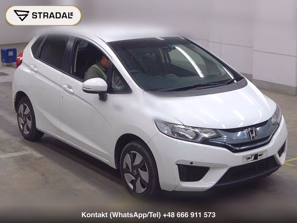 HONDA FIT HYBRID 4WD F PACKAGE 2015, aukcja z Japonii, zdjęcie 1