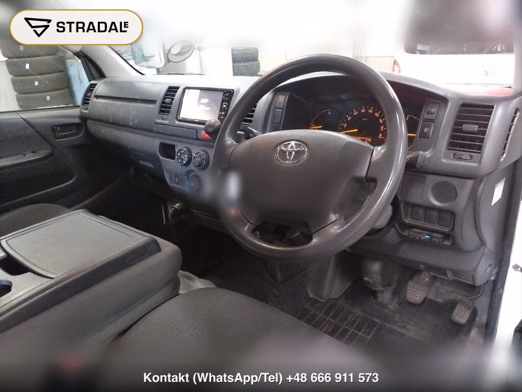 TOYOTA HIACE VAN 4D 4WD DX, miniaturka 4
