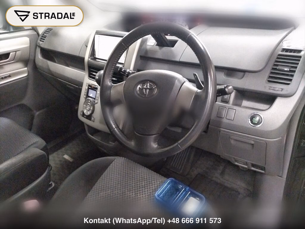 TOYOTA NOAH 4WD SI, miniaturka 4