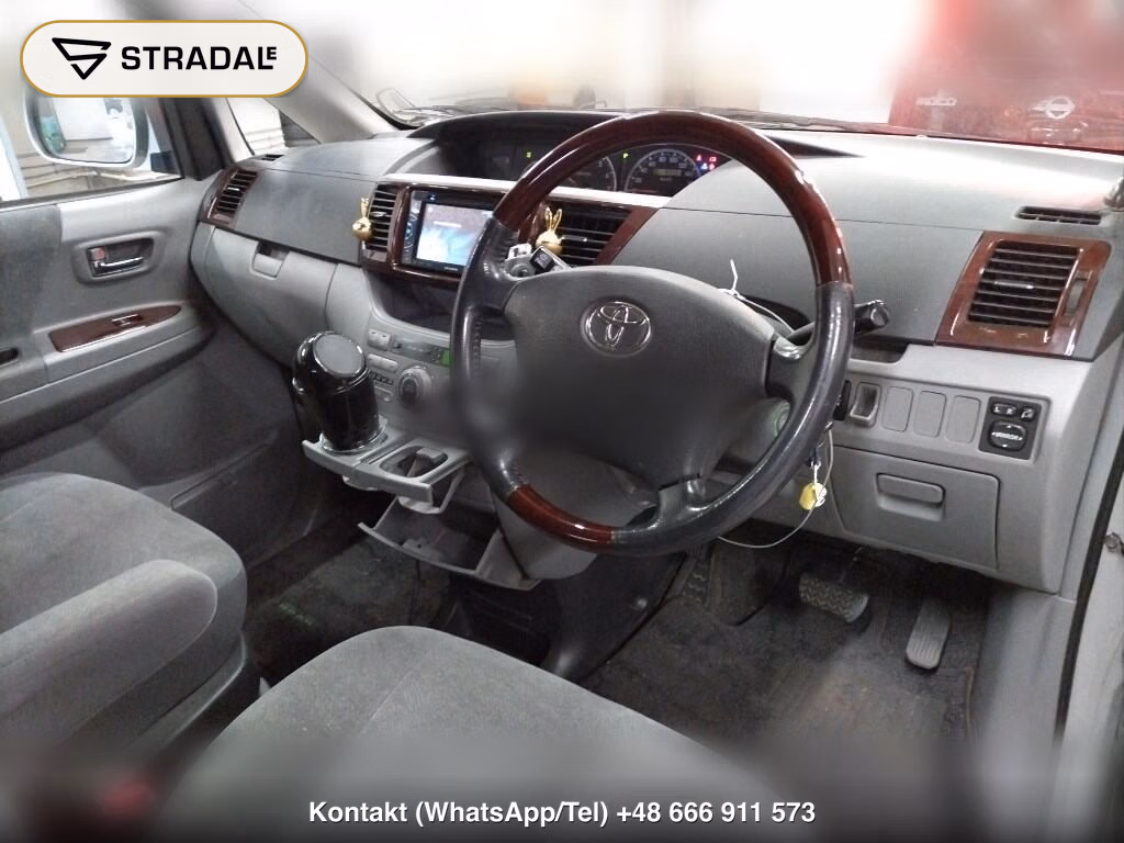 TOYOTA NOAH 4WD X, miniaturka 4