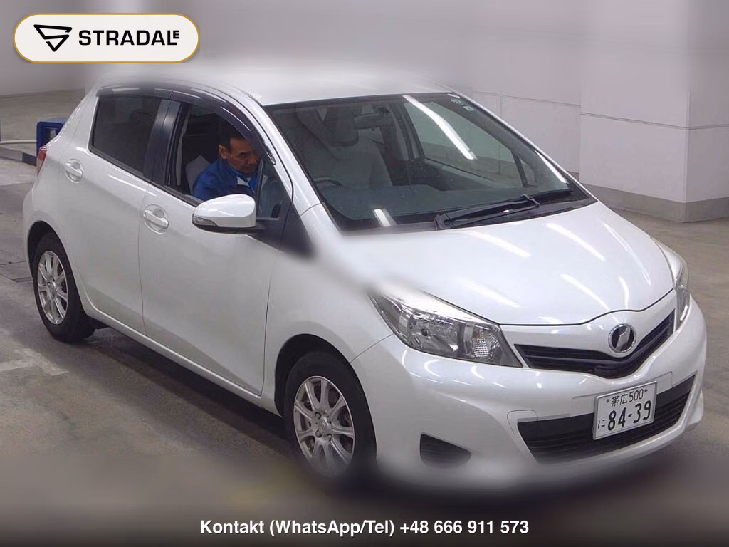 TOYOTA VITZ 5D F 2011, aukcja z Japonii, zdjęcie 1