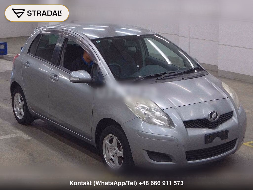 TOYOTA VITZ 5D 4WD F, miniaturka 2