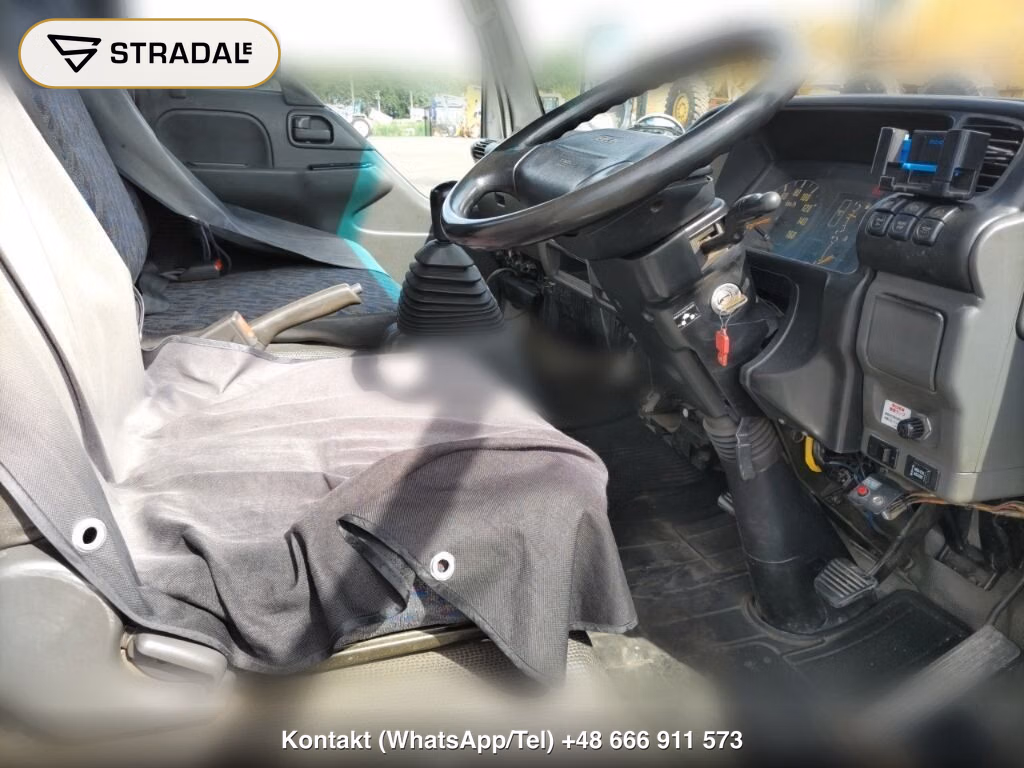 ISUZU ELF TRUCK 2D LOADING VEHICLE, miniaturka 4