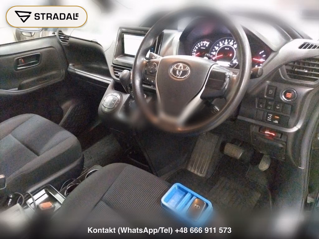 TOYOTA NOAH 4WD X, miniaturka 4