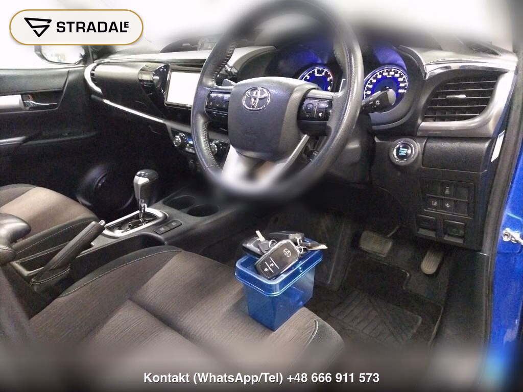 TOYOTA HILUX 4D 4WD Z, miniaturka 4