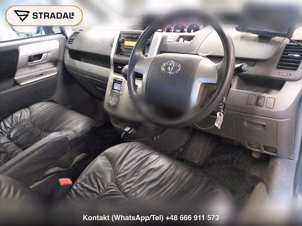 TOYOTA NOAH 4WD S, miniaturka 4