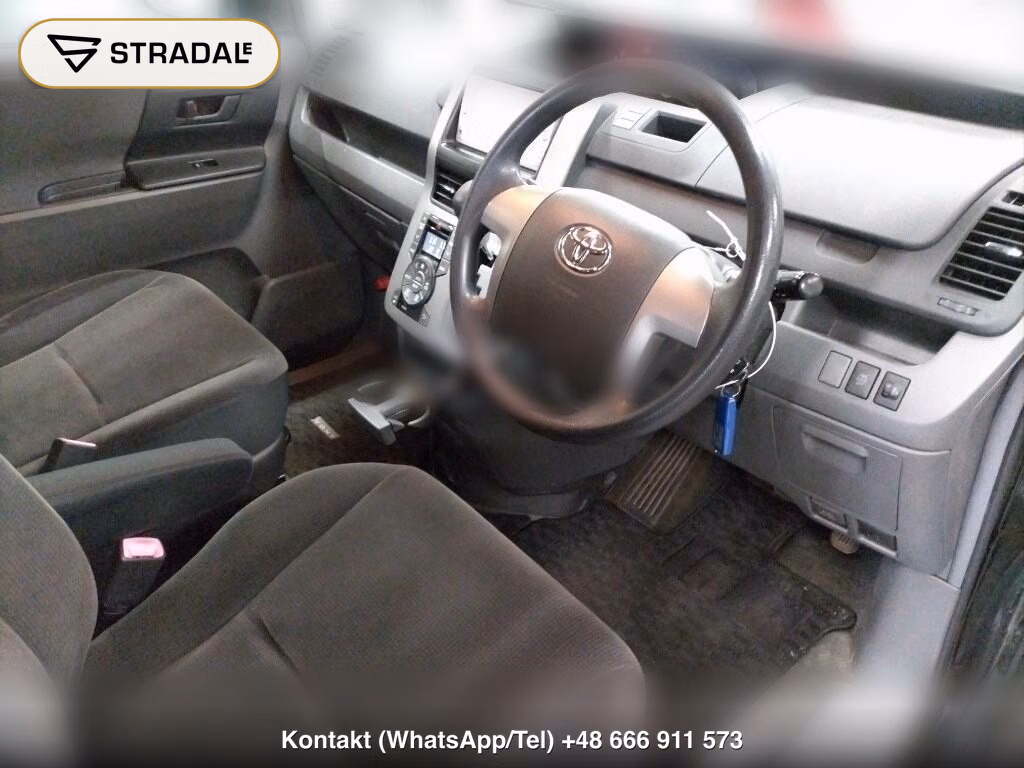TOYOTA VOXY 4WD X, miniaturka 4
