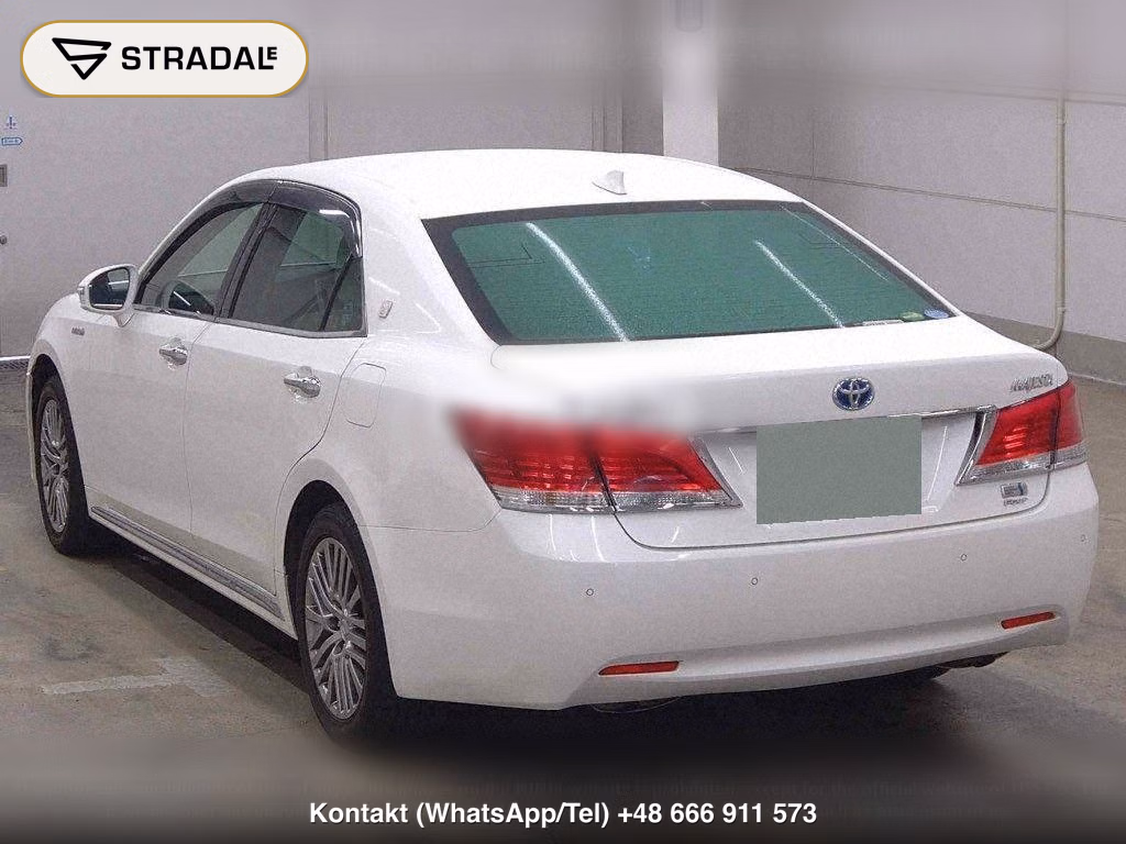 TOYOTA CROWN MAJESTA 4D 4WD FOUR, miniaturka 3