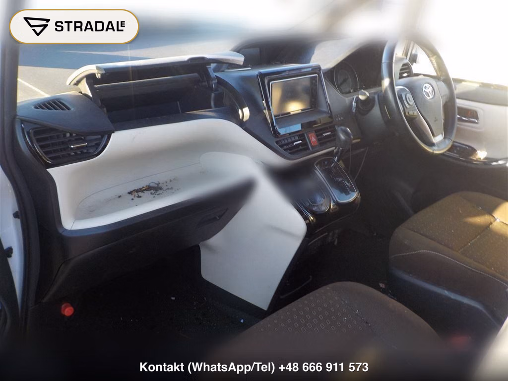TOYOTA NOAH 4WD G, miniaturka 4