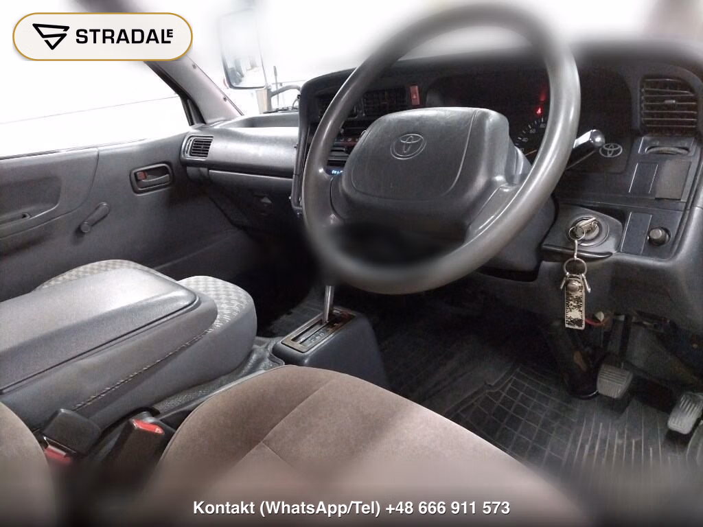 TOYOTA HIACE VAN 4D 4WD, miniaturka 4