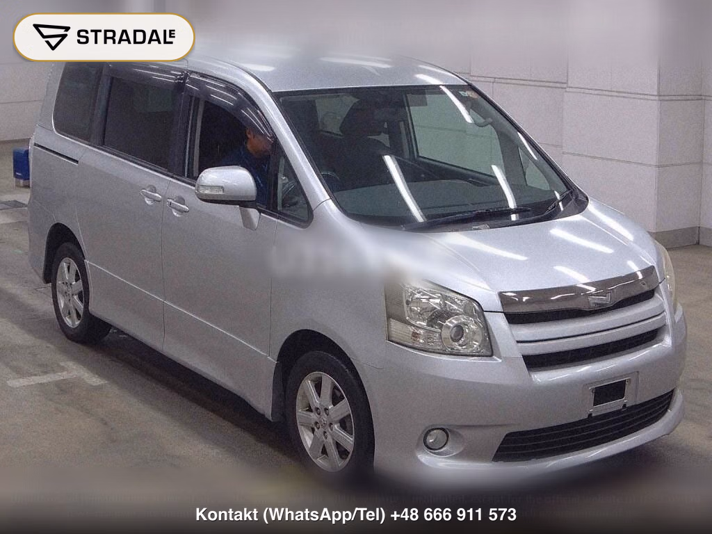 TOYOTA NOAH 4WD SI, miniaturka 2