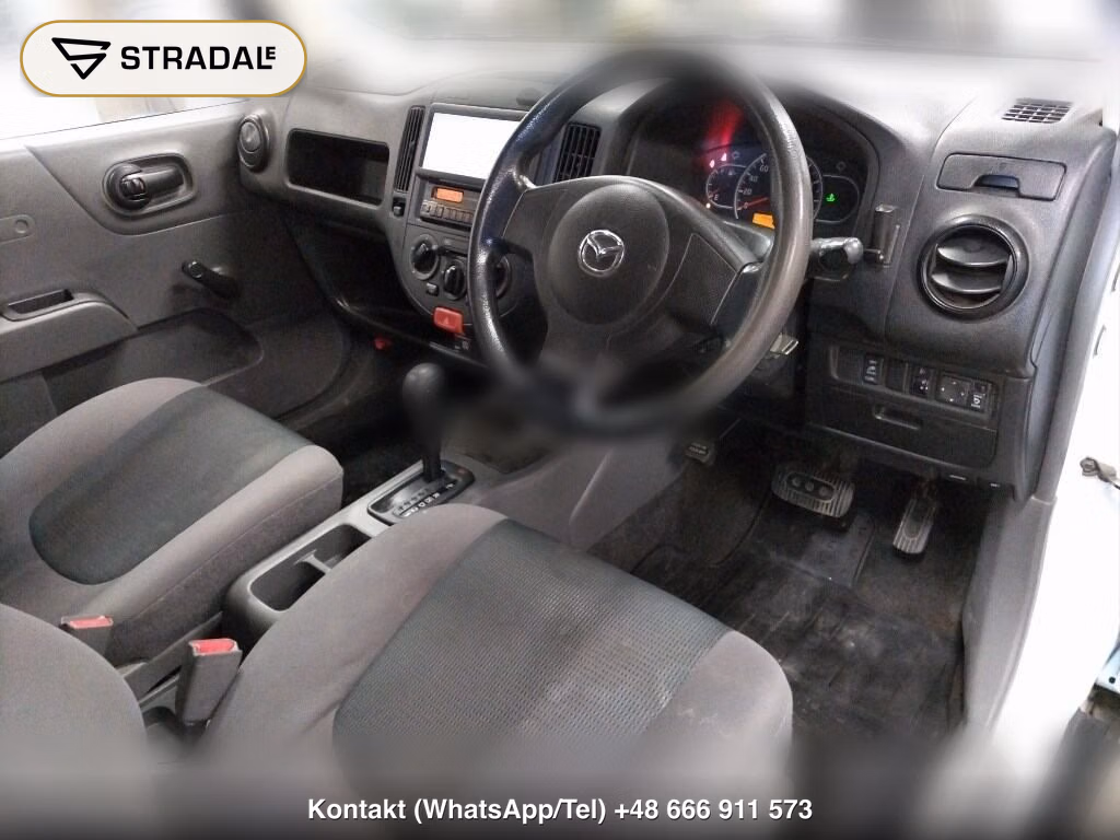 MAZDA FAMILIA VAN 4WD DX, miniaturka 4
