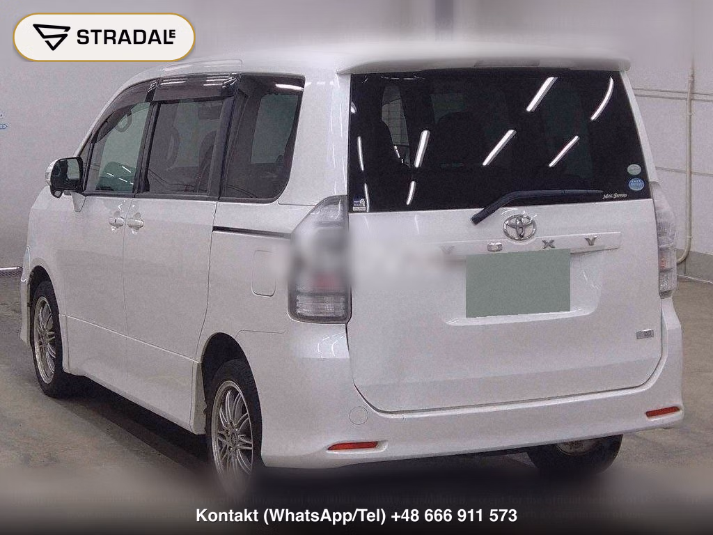 TOYOTA VOXY 4WD ZS, miniaturka 3