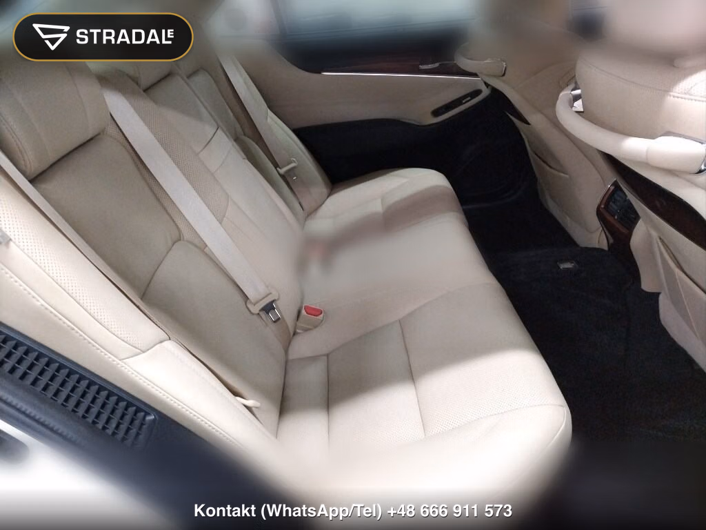 TOYOTA CROWN MAJESTA 4D 4WD FOUR, miniaturka 7