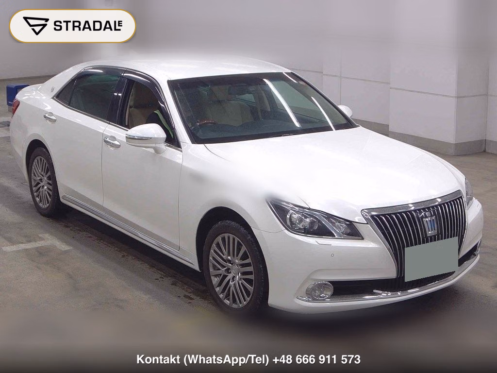 TOYOTA CROWN MAJESTA 4D 4WD FOUR 2016, aukcja z Japonii, zdjęcie 1