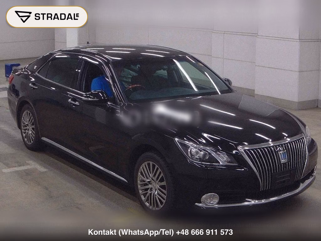 TOYOTA CROWN MAJESTA 4D 4WD FOUR, miniaturka 2