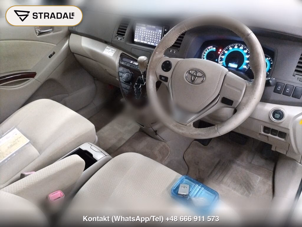 TOYOTA ISIS 4WD G, miniaturka 4