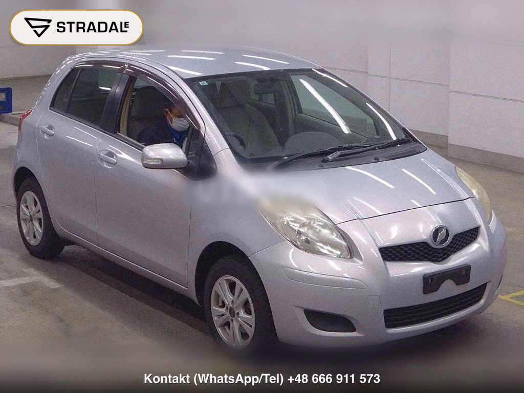TOYOTA VITZ 5D 4WD F, miniaturka 2