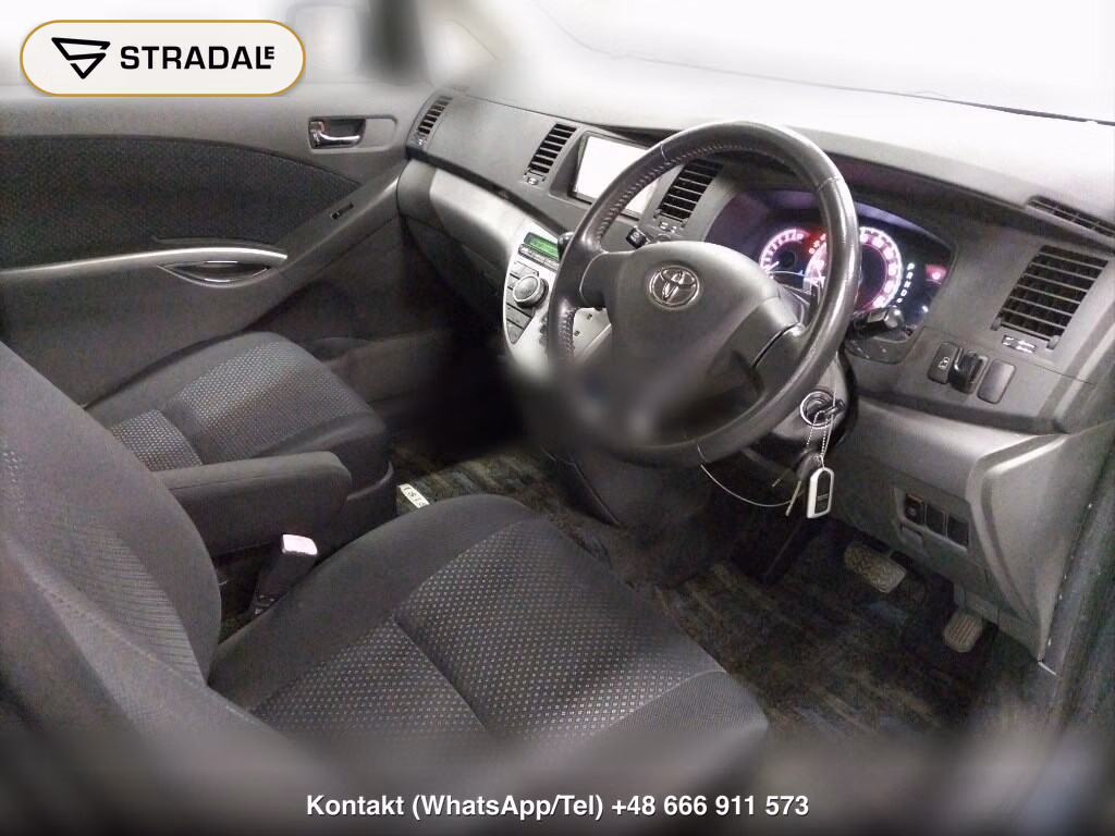 TOYOTA ISIS 4WD PLATANA, miniaturka 4