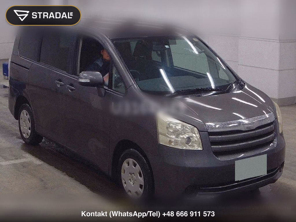 TOYOTA NOAH 4WD X, miniaturka 2