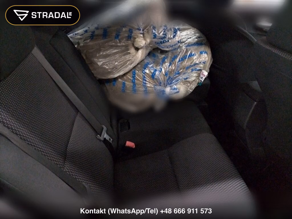 TOYOTA AURIS 4WD 180G, miniaturka 7