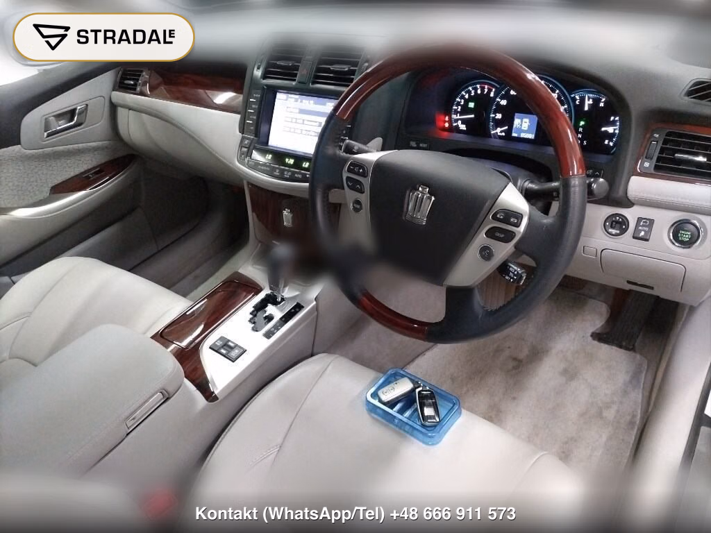 TOYOTA CROWN 4D 4WD ROYAL SALOON I-FOUR, miniaturka 4