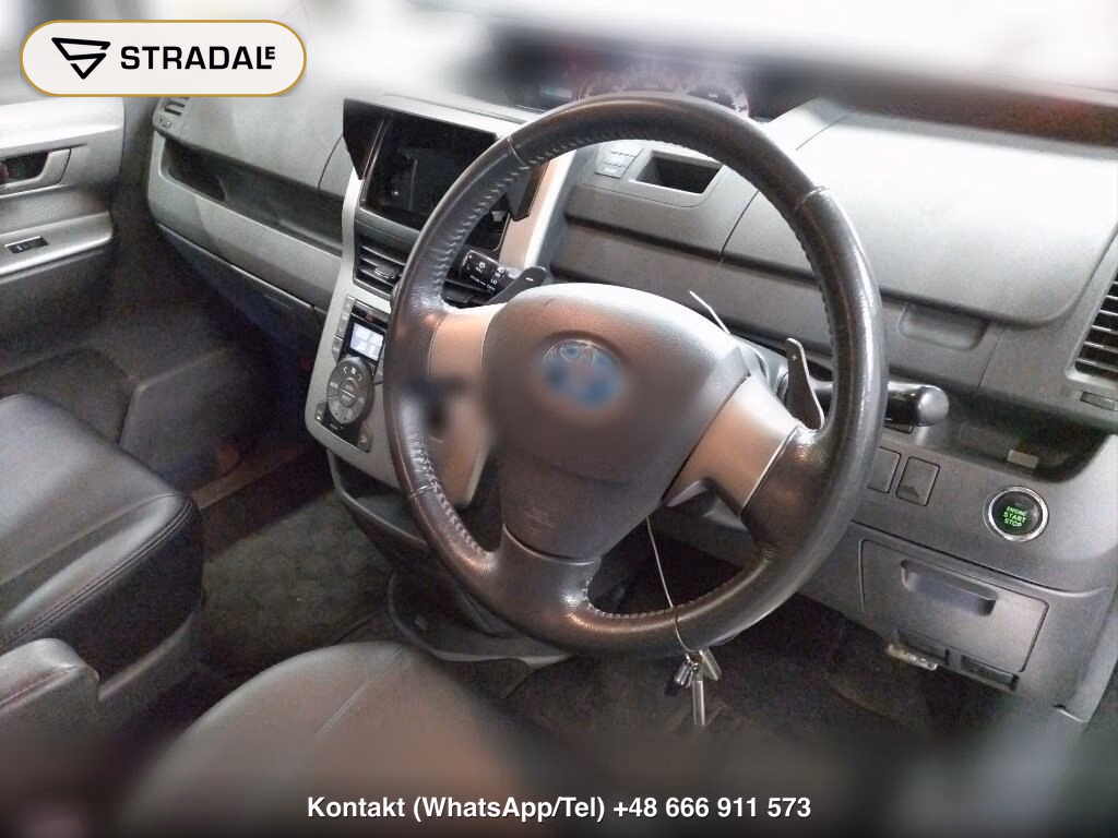 TOYOTA VOXY 4WD ZS, miniaturka 4