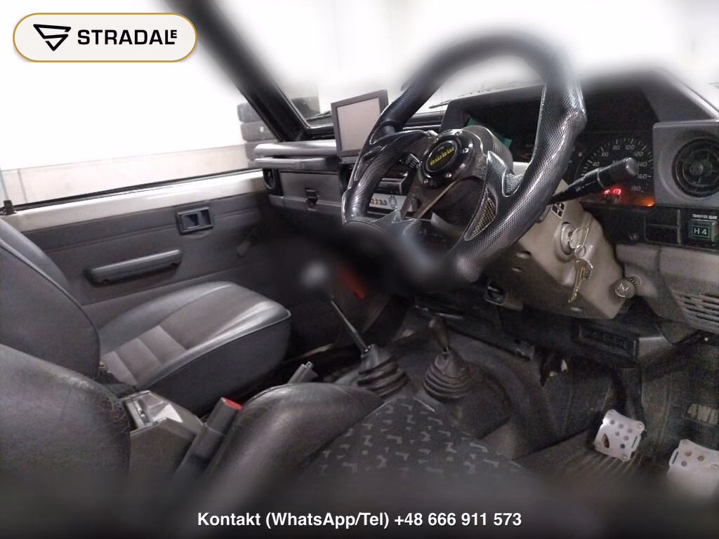 TOYOTA LAND CRUISER 70 3D 4WD LX, miniaturka 4