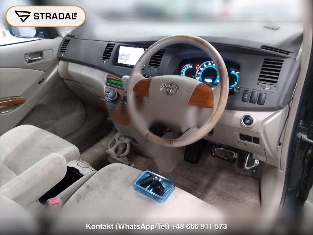 TOYOTA ISIS 4WD G, miniaturka 4