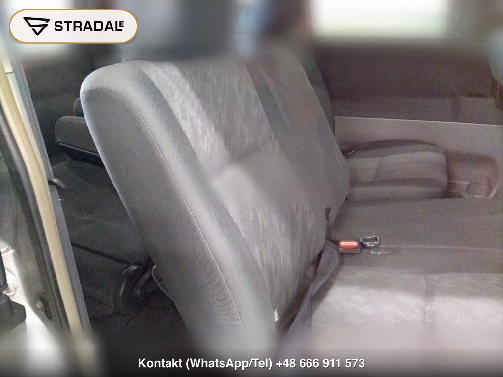 TOYOTA NOAH 4WD, miniaturka 7