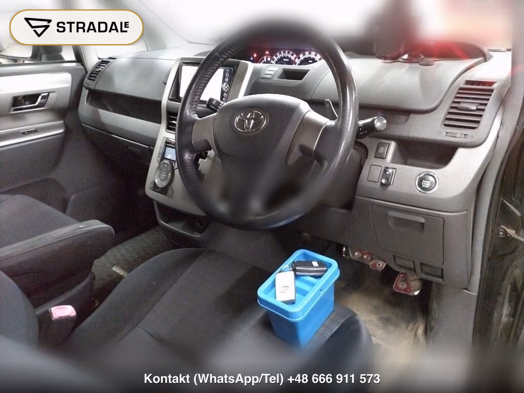 TOYOTA VOXY 4WD ZS KIRAMEKI, miniaturka 4