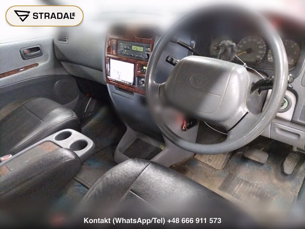 TOYOTA GRANVIA 4D 4WD G COMFORT SELECTION, miniaturka 4