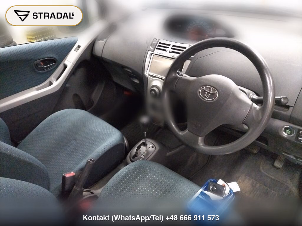 TOYOTA VITZ 5D 4WD F, miniaturka 4